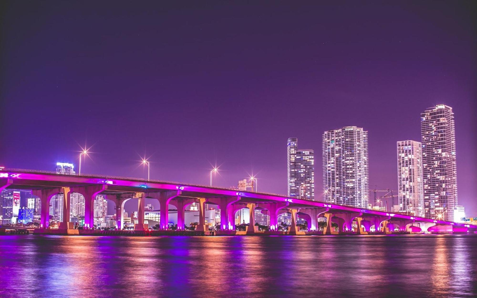 Ludge By Miami Airport Ostello Esterno foto